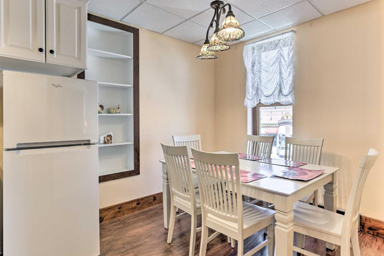 Custer Apt In Heart Of Town Shop, Dine, Hike Экстерьер фото